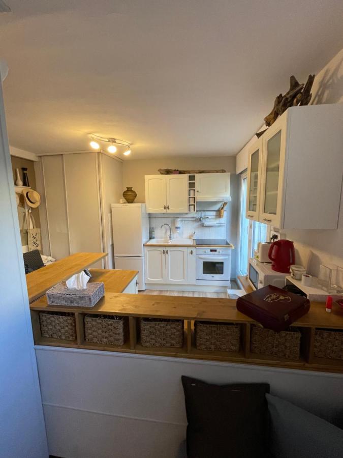 Appartement Atypique En Duplex Палава-ле-Фло Экстерьер фото